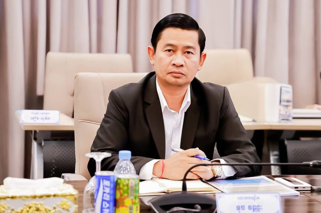 បណ្ឌិត ទូច វណ្ណៈ ៖ ខ្មែរនឹងកាន់តែឈឺចាប់ បើខ្មែរមិនជឿជាក់លើរាជរដ្ឋាភិបាល ឬខ្មែរបែកបាក់សាមគ្គីនោះ…